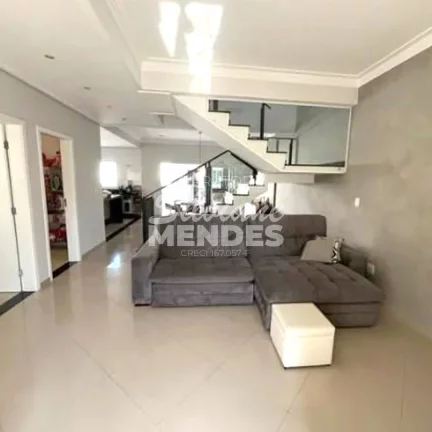 Imagem Maravilhoso Sobrado com 248 m² com 4 dorms no Cond. Jardim Portugal