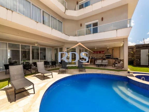 Espetacular sobrado Sobrado de 3 andares finamente mobiliado e decorado com vista mar!!! 700m²!Porteira fechada!