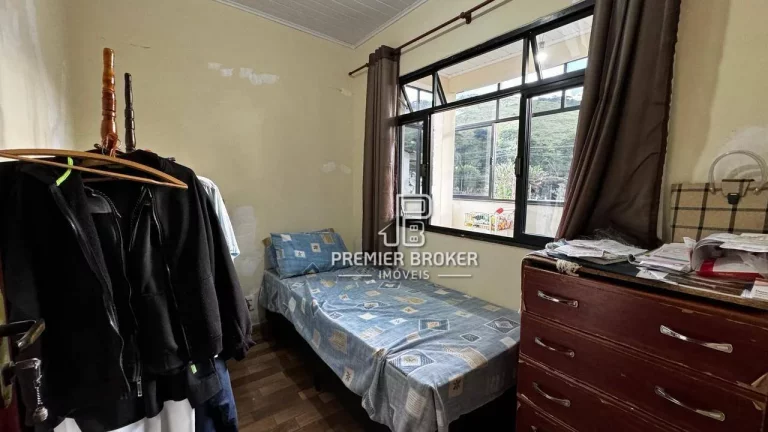 Imagem Casa à venda, 110 m² por R$ 460.000,00 - Pessegueiros - Teresópolis/RJ