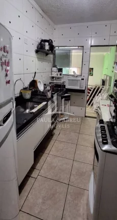 Imagem Sobrado com 3 Casas, 2 Dormitórios, 1 banheiro, terraço, Área de lazer grande, 1 vaga, escritura, no Alto da Boa Vista, Mauá-SP