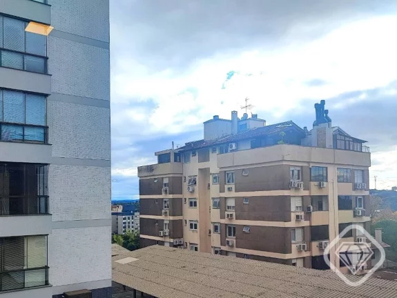 Imagem Apartamento reformado, 2 dormitórios, 2 banheiros, sacada e garagem escriturada, Bairro Tristeza.

...