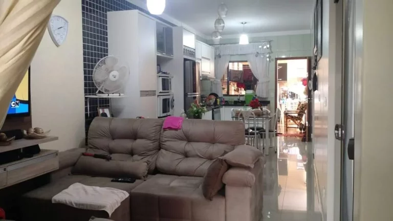 Imagem Casa Usada para Venda em Sarandi, Parque São Pedro, 2 dormitórios, 1 suíte, 2 banheiros, 1 vaga
