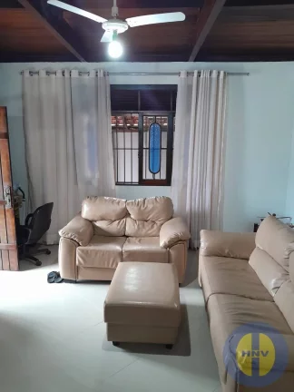 Imagem VENDO CASA DE 2 QUARTOS COM PISCINA EM ITAIPU + UM ANEXO NOS FUNDOS