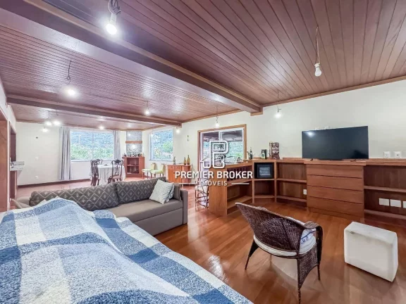 Imagem Casa à venda, 240 m² por R$ 3.500.000,00 - Comary - Teresópolis/RJ