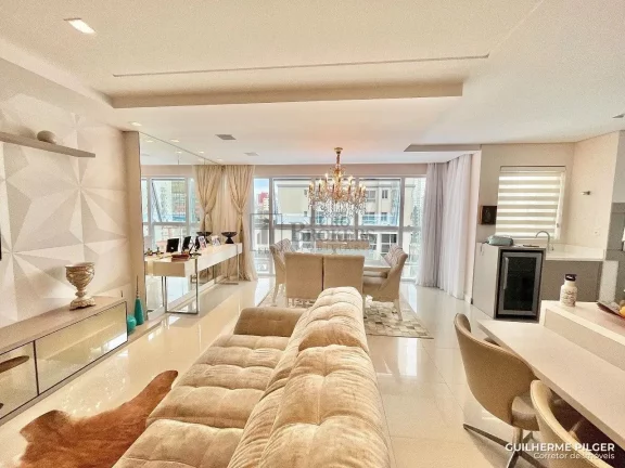 Imagem Apartamento com 3 suítes à venda no Centro de Balneário Camboriú/SC