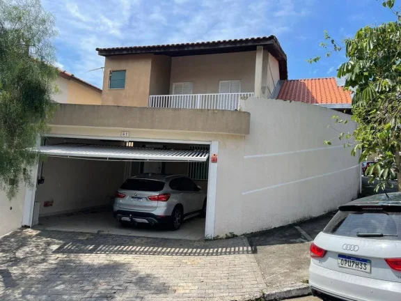 Imagem Sobrado com 270 m² 4 Dormitorios sendo 2 Suietes e 3 vagas de Garagens