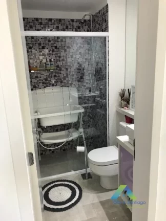 Imagem Lindo Apartamento todo reformado ótima localização a 5 minutos da estação do metro Santos Imigrantes.