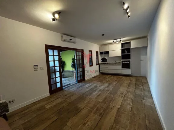 Imagem Linda e Diferenciada Casa no Jardim Botânico em São Pedro - SP