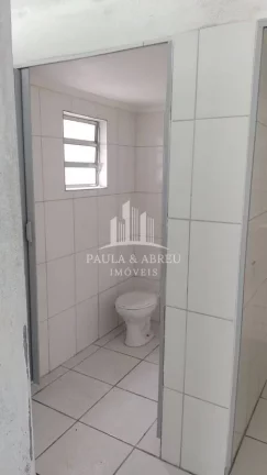Imagem Salão Piso Superior com 280m², Vão Livre, Energia Trifásico, 4 Banheiros, sem elevador, Habite-se, na Principal Avenida do Jardim Zaíra, Mauá