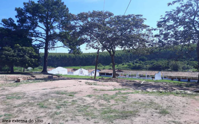Imagem Excelente Sítio à venda em Itu-SP, Jardim Paraíso II! 7 quartos, 3 salas, 4 banheiros, 16.000 m² de área!