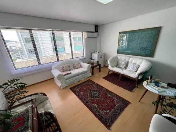 Imagem Sala Comercial com 2 ambientes e 1 vaga na Avenida Central - Balneário Camboriú