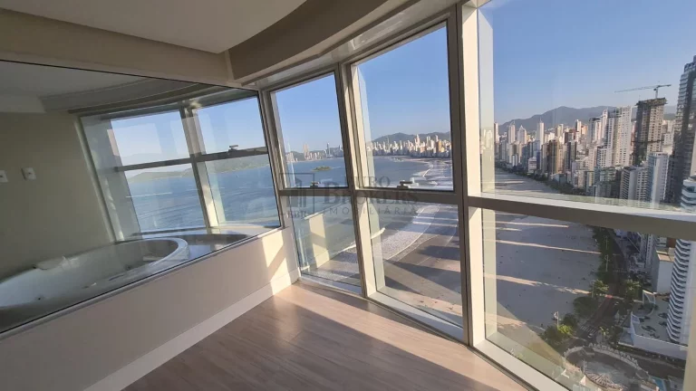 Imagem Apartamento com 3 suítes à venda no edifício Infinity Cost