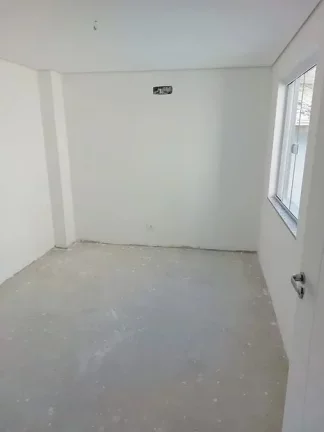 Imagem Sobrado à Venda no Villa Serena | 3 Quartos | Campo Comprido