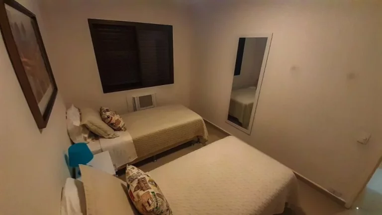 Imagem Pitangueiras - Próximo ao mar - 120 m² úteis - 2 vagas - Excelente localização.