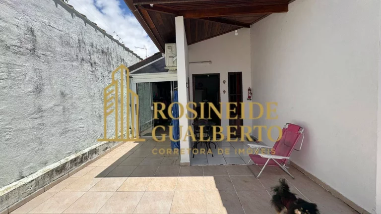 Imagem CASA TÉRREA EM CONDOMÍNIO FECHADO 2 DORMITÓRIOS SE 1 SUÍTE PRAIA MARTIM SÁ