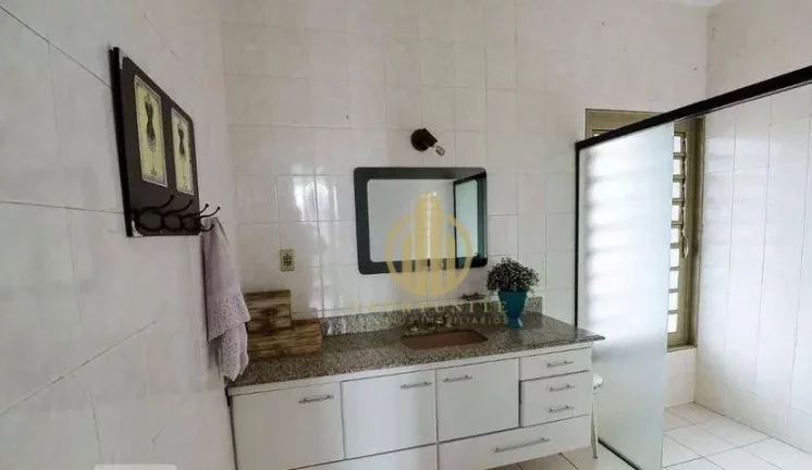 Imagem Sobrado com 3 suítes na Lagoinha