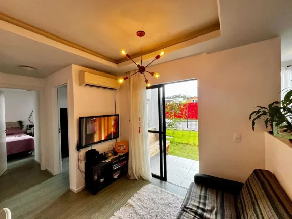 Imagem Apartamento com 2 dormitórios e 1 vaga de garagem em Joinville/SC