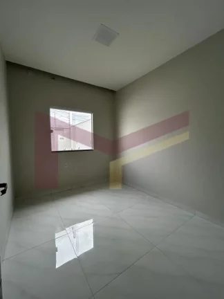 Imagem Casa 2/4 sendo uma suíte Pronta para morar