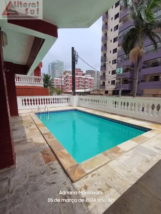Imagem Imperdível cobertura de 2 quartos com suite e 2 vagas de garagem em Praia Grande-SP!