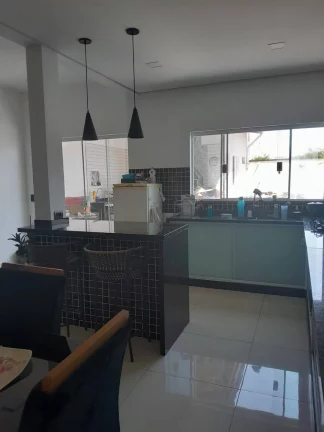 Imagem Casa em Condomínio Fechado em Pindamonhangaba