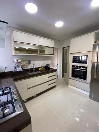 Imagem Apartamento com 3 suítes à venda no Centro de Balneário Camboriú/SC