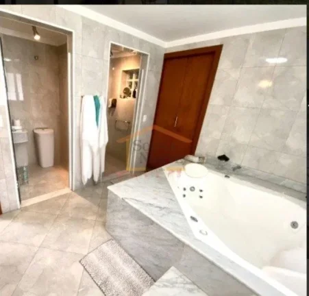 Imagem Excelente casa comercial, com terreno de 320m² e 650m² de área construída, design para abrigar d...