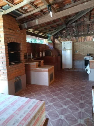Imagem Chácara de Luxo à Venda em Alumínio-SP, Bairro Oncinha: 4 Quartos, 2 Suítes, 600m² de Área