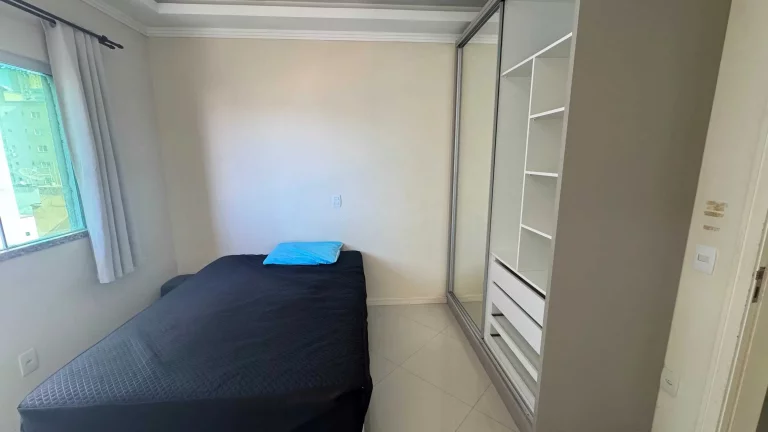 Imagem Apartamento com 3 dormitórios sendo 2 suítes e 1 vaga de garagem em Itapema/SC