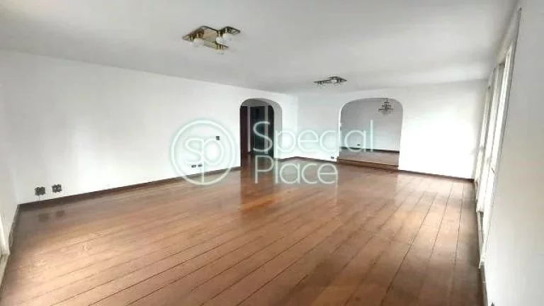 Imagem Apartamento amplo e iluminado no Jardim América. São 241m² de área privativa com 3 dormitórios ...