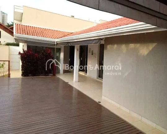 Imagem Ãtima casa Ã  venda na regiÃ£o do Galleria shopping.
SÃ£o 550 mÂ² de terreno, 252 mÂ² de construÃ§Ã...