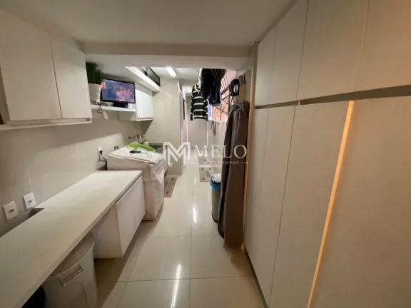 Imagem EXCELENTE APARTAMENTO NA TORRE,4qts,3suites, 3vagas, 270m2