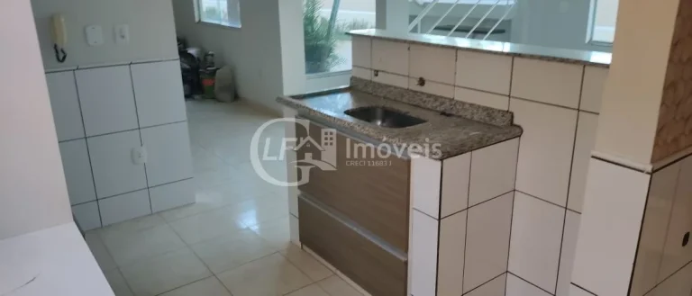 Imagem Casa em Condomínio à Venda em Campo Grande-MS, Bairro Carandá Bosque: 2 Quartos, 2 Suítes, 2 Salas e 112,27 m² de Área