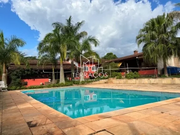 CHÁCARA A VENDA COM AT 5664M² E AC700M² - PORTEIRA FECHADA, EM BRAGANÇA PAULISTA/SP