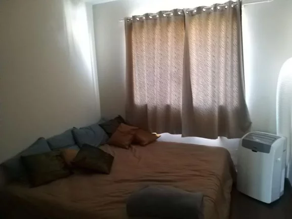 Imagem Casa Usada para Venda em Maringá, Jardim Olímpico, 4 dormitórios, 1 suíte, 2 banheiros, 3 vagas