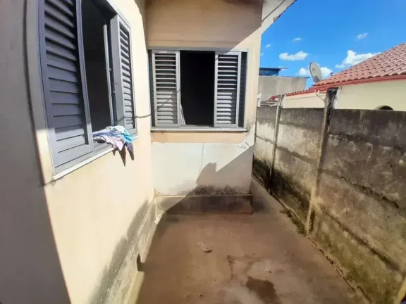 Imagem Casa à venda em Barbacena, São Sebastião, com 4 quartos, 1250m2