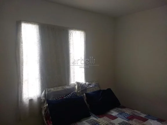 Imagem Apartamento térreo com 48 metros quadrados, com dois quartos com piso em porcelanato e teto rebaixa...