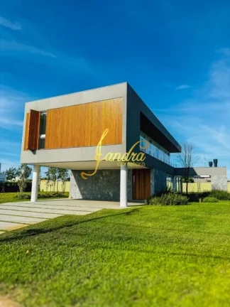 Imagem Sobrado novo com 05 suítes