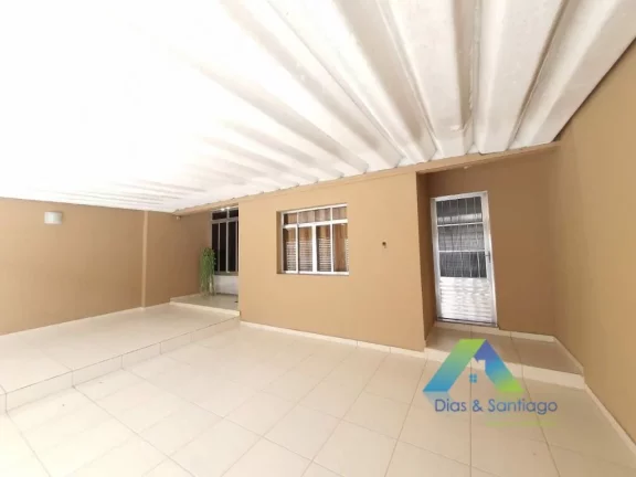 Imagem RUDGE RAMOS Excelente casa térrea , 141 metros 3 dormitórios, espaço gourmet, 3 vagas com ótima localização e valor !!