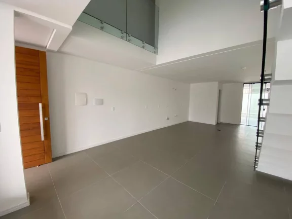Imagem Geminado Sobrado Bairro Floresta com 3 suítes