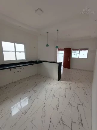 Imagem Casa térrea com PISCINA e CHURRASQUEIRA á venda em MONGAGUÁ
