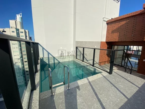 Imagem Cobertura com 4 suítes à venda no Centro de Balneário Camboriú/SC