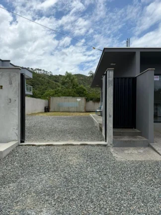 Imagem Terreno em Penha-SC de 300m² com sala comercial e Kitnet construída no bairro de Gravatá, projeto para 20 Lofts a venda por Adriano Carpes Imóveis