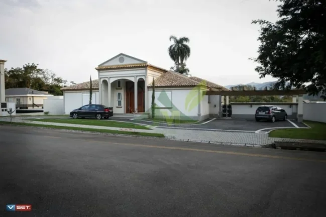 Imagem Casa de Altíssimo padrão em Atibaia condomínio fechado