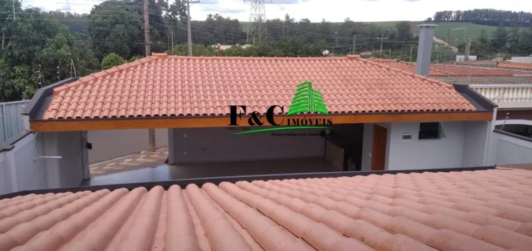 Imagem Casa para Venda em Araras, Parque Santa Cândida, 3 dormitórios, 1 suíte, 2 banheiros, 4 vagas