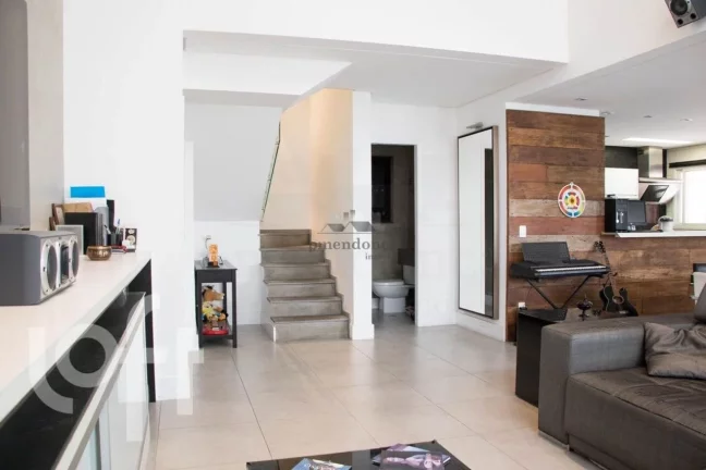 Imagem Apartamento Duplex à venda em Pinheiros, 157m²