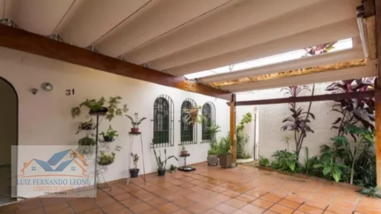 Imagem Sobrado à Venda, 3 dormitórios com 1 suíte, 3 vagas. Jabaquara