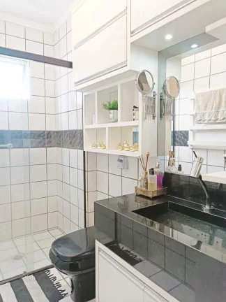Imagem Apartamento com 3 dormitórios e 2 vagas no centro de Balneário Camboriú