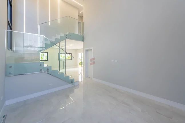 Imagem SOBRADO com 3 dormitórios à venda por R$ 1.650.000,00 no bairro VILA SAO TIAGO - PIRAQUARA / PR