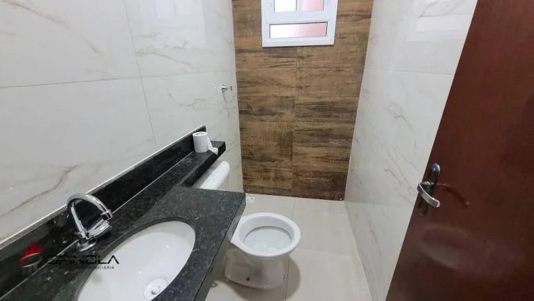 Imagem Casa com 2 dormitórios à venda, 66 m² por R$ 490.000,00 - Jardim Imperador - Praia Grande/SP