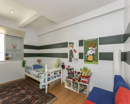 Imagem Cobertura triplex fantástica. Piso inferior: living, terraço, 02 dormitórios com armários, banhe...